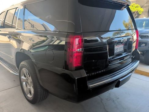 Used 2017 Chevrolet Suburban Premier RWD image 3