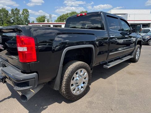 Used 2017 GMC Sierra 2500 Denali w/ Snow Plow Prep Package AWD/4WD image 11