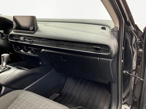 Used 2025 Honda HR-V LX image 17