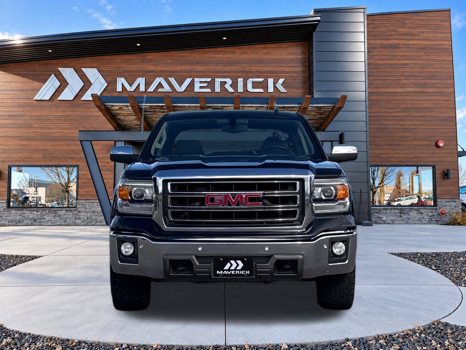 Used 2014 GMC Sierra 1500 SLT w/ SLT Crew Cab Value Package AWD/4WD image 2