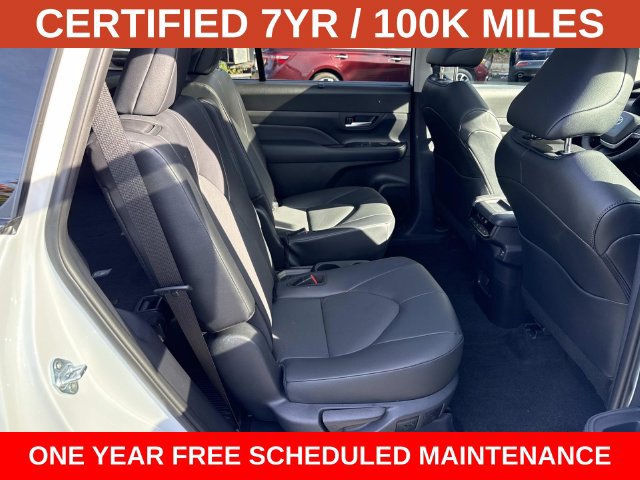 Used 2024 Toyota Grand Highlander AWD Hybrid image 11