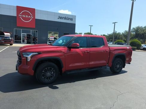 Used 2024 Toyota Tundra SR5 w/ SR5 Convenience Package AWD/4WD image 13