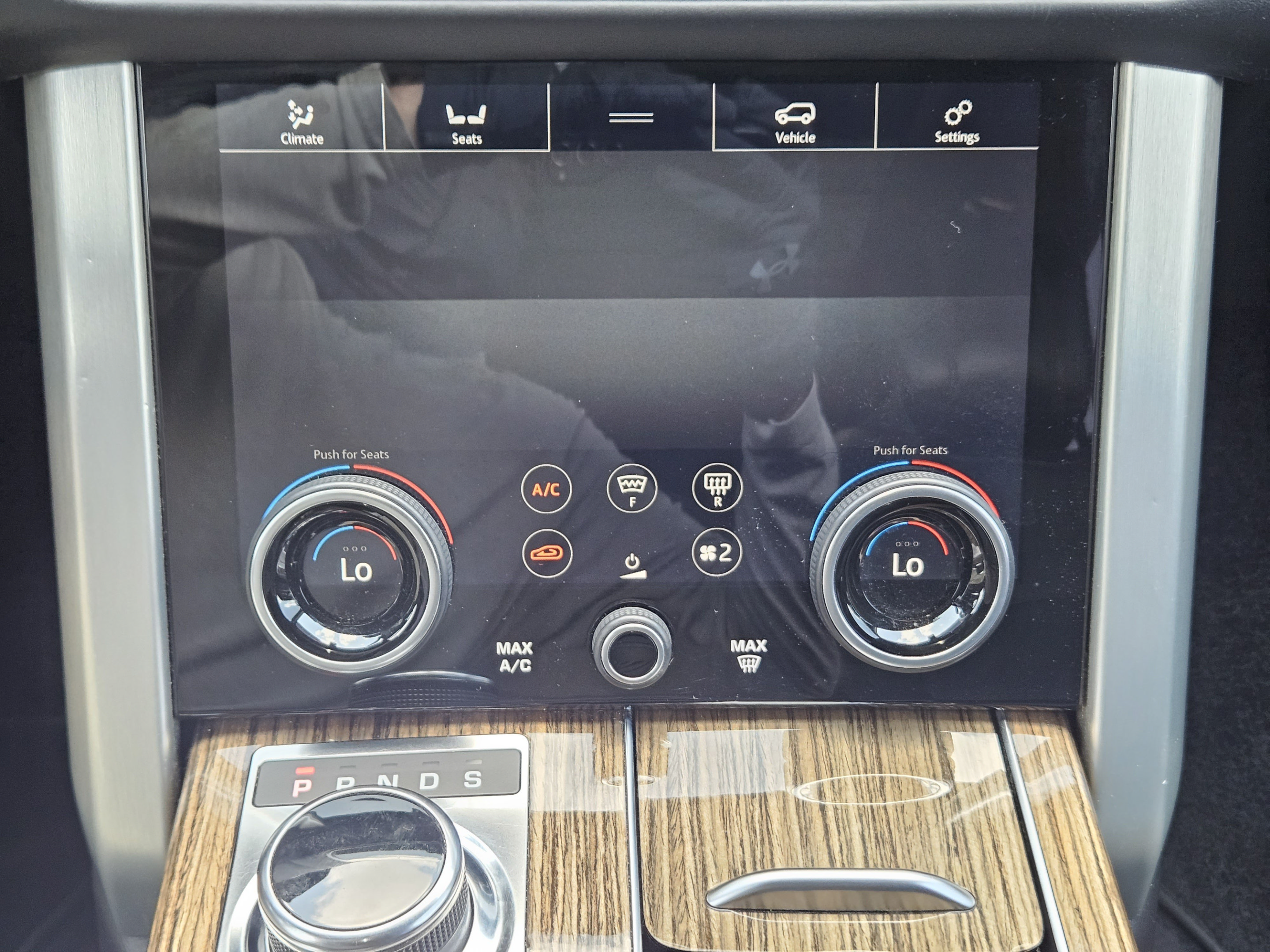 Used 2018 Land Rover Range Rover HSE AWD/4WD image 11