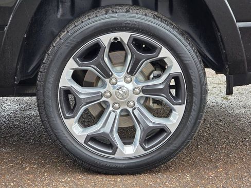 Used 2019 RAM 1500 Limited image 38