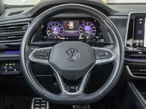 Used 2024 Volkswagen Atlas Cross Sport SEL Premium R-Line image 10