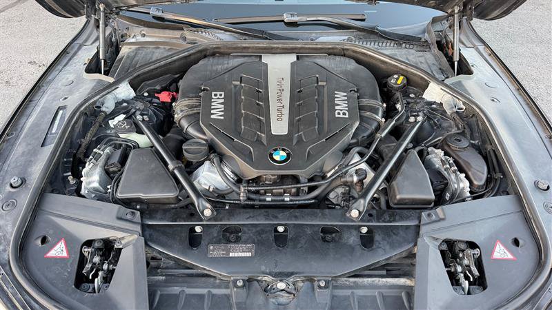 Used 2015 BMW 750i xDrive AWD/4WD image 51