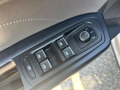 Used 2021 Volkswagen Atlas Cross Sport SE AWD/4WD image 13