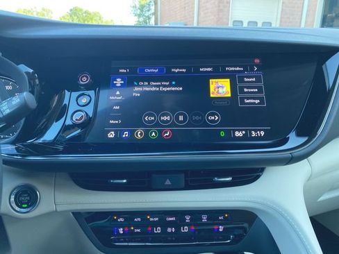 Used 2023 Buick Envision Avenir AWD/4WD image 13