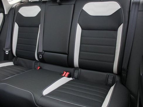 New 2025 Volkswagen Taos SEL AWD/4WD image 20