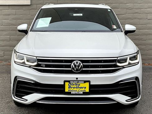 Certified 2024 Volkswagen Tiguan SEL R-Line image 2