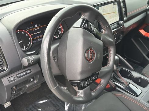Certified 2022 Nissan Frontier Pro-X RWD image 11