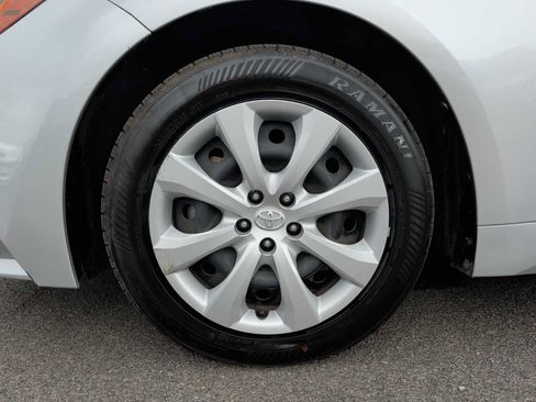 Used 2023 Toyota Corolla LE image 17