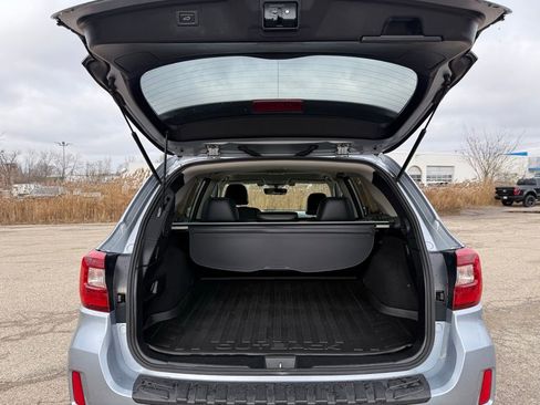 Used 2017 Subaru Outback 2.5i Limited image 24