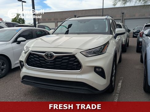 Used 2021 Toyota Highlander Limited image 1