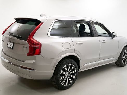 Certified 2024 Volvo XC90 B6 Plus w/ Protection Package Premier AWD/4WD image 9