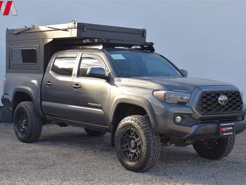 Used 2020 Toyota Tacoma TRD Off-Road w/ TRD Premium Off Road Package image 1