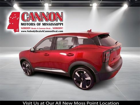 New 2025 Nissan Kicks SR image 5