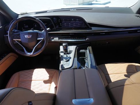 Used 2023 Cadillac Escalade Premium Luxury image 12