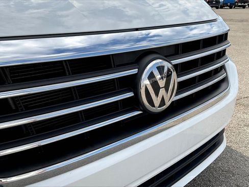 Used 2022 Volkswagen Passat 2.0T SE image 30
