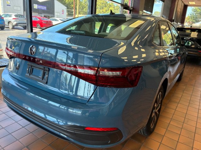 Used 2025 Volkswagen Jetta S FWD image 9