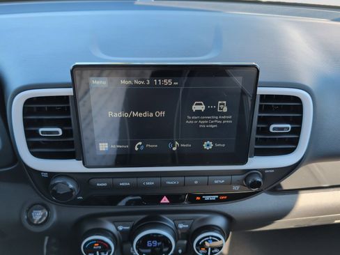 New 2026 Hyundai Venue SEL image 17