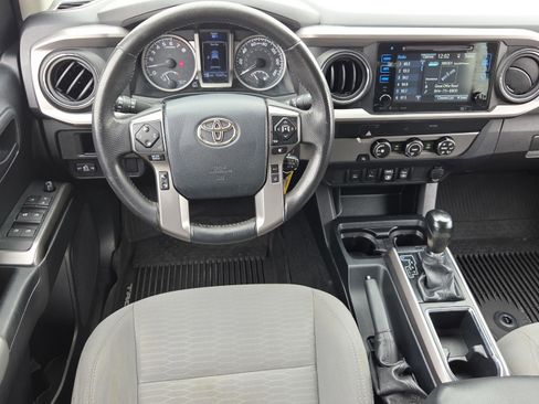 Used 2019 Toyota Tacoma SR5 image 10