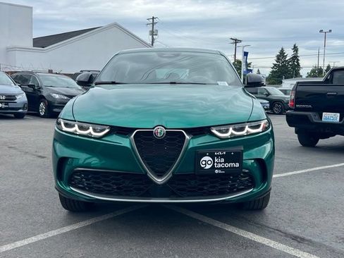 Used 2024 Alfa Romeo Tonale Ti AWD/4WD image 4