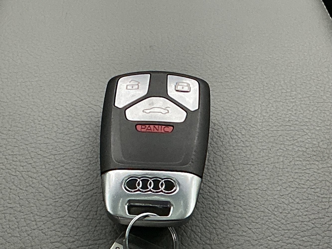 Used 2018 Audi A4 2.0T Premium AWD/4WD image 44