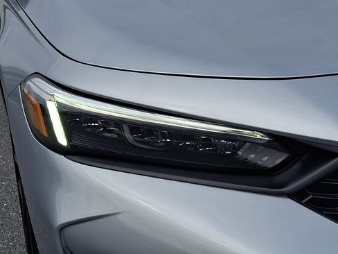 Certified 2025 Honda Civic Sport image 9