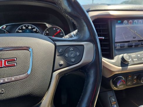 Used 2018 GMC Acadia Denali w/ Technology Package AWD/4WD image 24
