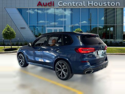 Used 2022 BMW X5 sDrive40i w/ M Sport Package image 3