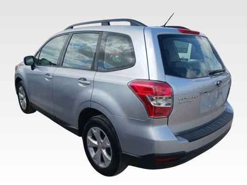 Used 2015 Subaru Forester 2.5i w/ Popular Package #2 image 3