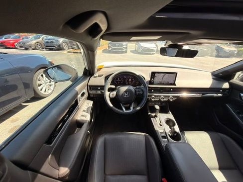 Used 2022 Honda Civic Sport Touring image 6