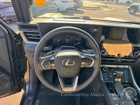 Used 2026 Lexus GX 550 w/ Accessory Package (CT) AWD/4WD image 18