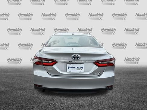 Used 2024 Toyota Camry LE FWD image 7