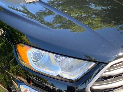 Used 2021 Ford EcoSport SE w/ SE Convenience Package FWD image 4