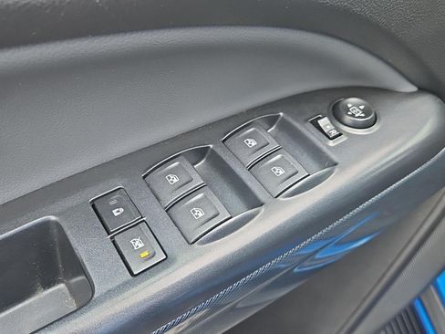 Used 2021 Chevrolet Colorado Z71 AWD/4WD image 23