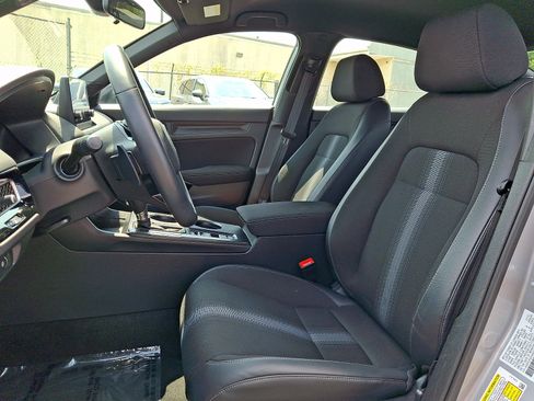 Used 2023 Honda Civic Sport image 13