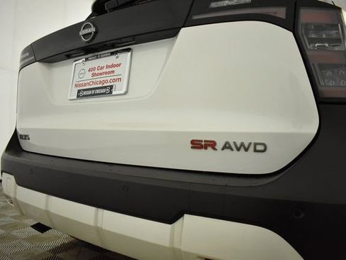 Certified 2025 Nissan Kicks SR image 38