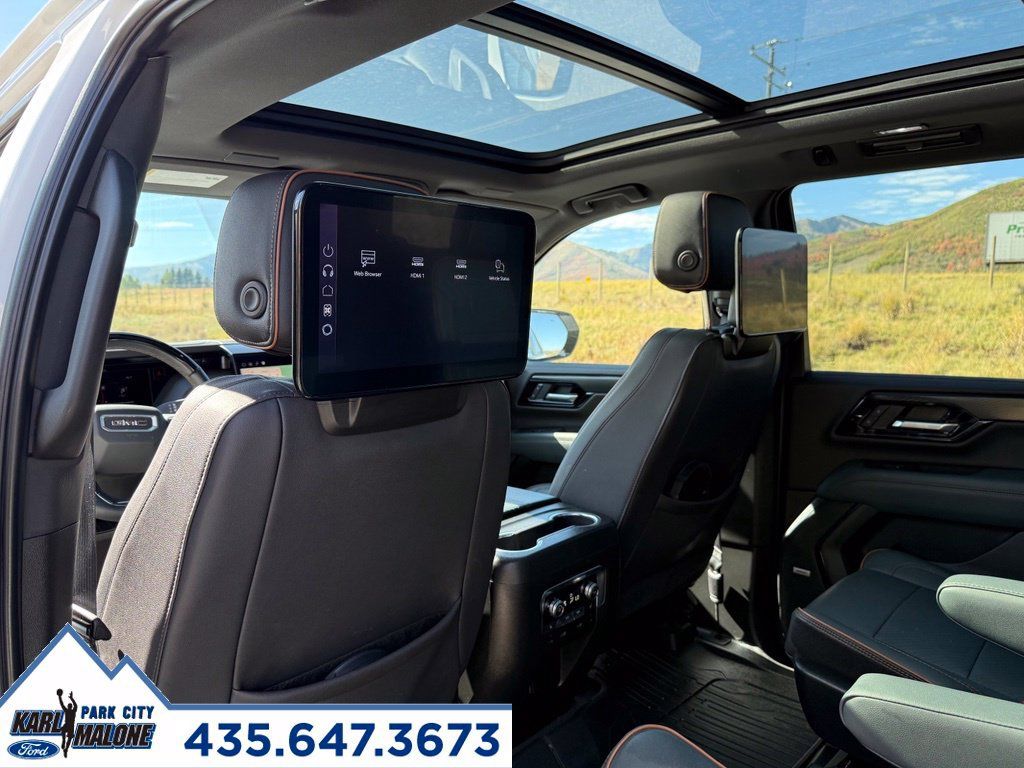 Used 2025 GMC Yukon AT4 w/ AT4 Premium Plus Package AWD/4WD image 31