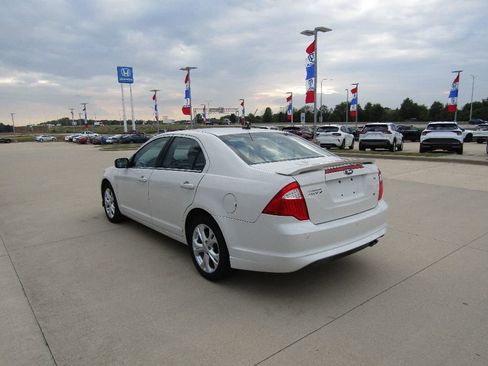 Used 2012 Ford Fusion SE image 7