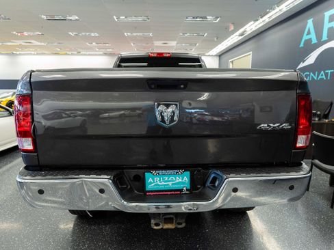 Used 2018 RAM 2500 Tradesman w/ Chrome Appearance Group AWD/4WD image 6