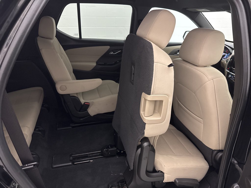 Used 2023 Chevrolet Traverse LT w/ LPO, Cargo Package AWD/4WD image 49