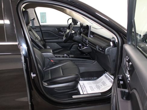 Used 2024 Lincoln Corsair Reserve image 28