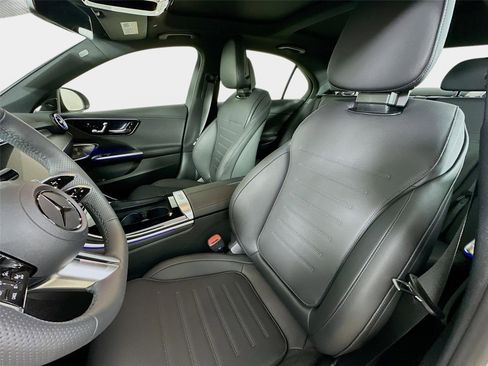 Used 2025 Mercedes-Benz C 300 4MATIC Sedan image 26