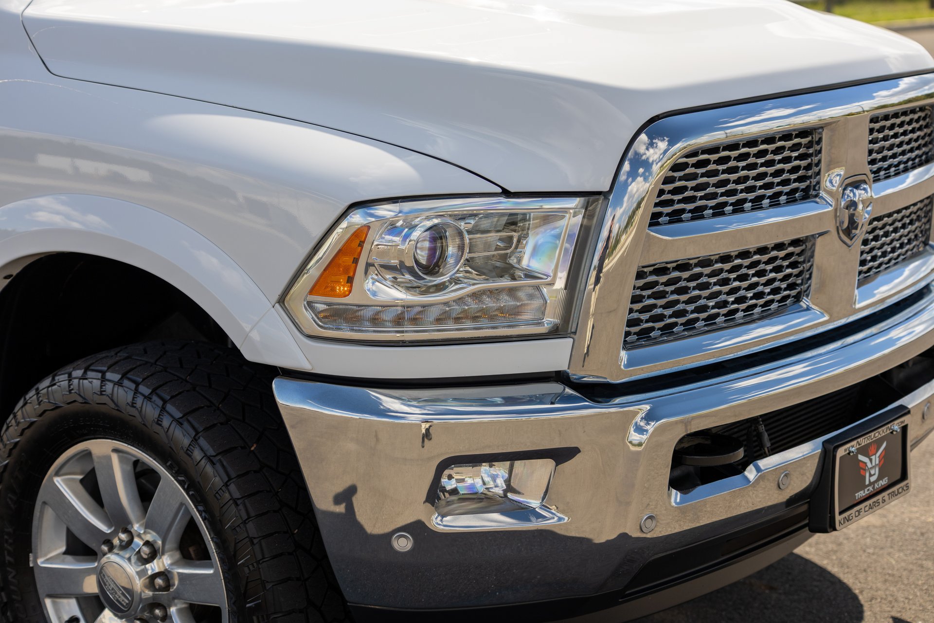 Used 2018 RAM 3500 Laramie w/ Cold Weather Group AWD/4WD image 26