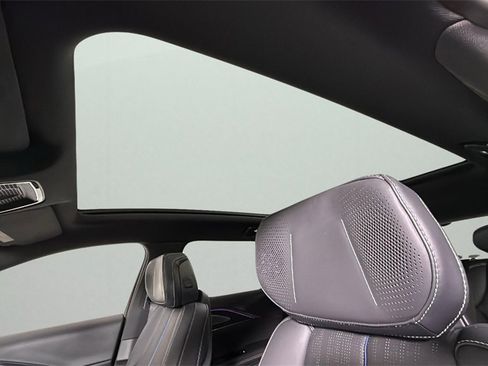 Used 2024 Cadillac Lyriq Luxury w/ LPO, Floor Liner Package image 31