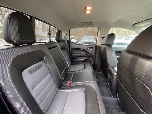 Used 2017 GMC Canyon SLE w/ All Terrain Package image 31