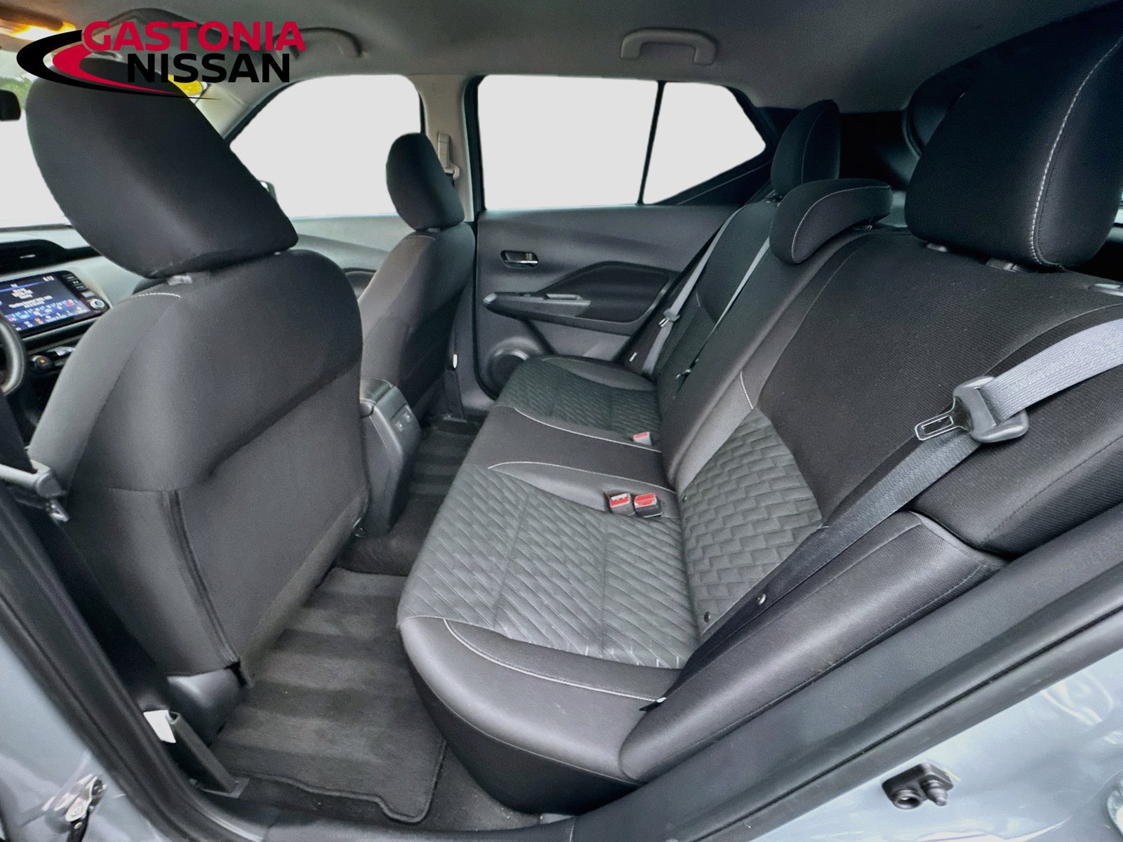 Used 2022 Nissan Kicks SV w/ Interior Electronics Package FWD image 29