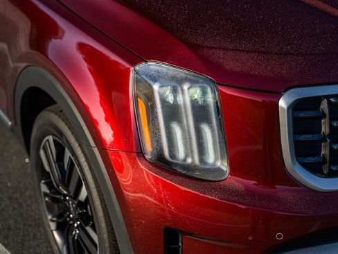 Used 2023 Kia Telluride SX Prestige image 11